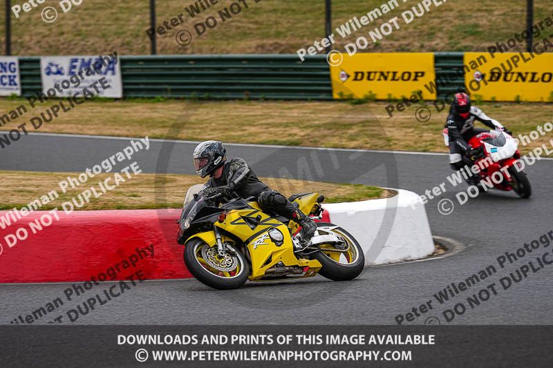 enduro digital images;event digital images;eventdigitalimages;mallory park;mallory park photographs;mallory park trackday;mallory park trackday photographs;no limits trackdays;peter wileman photography;racing digital images;trackday digital images;trackday photos